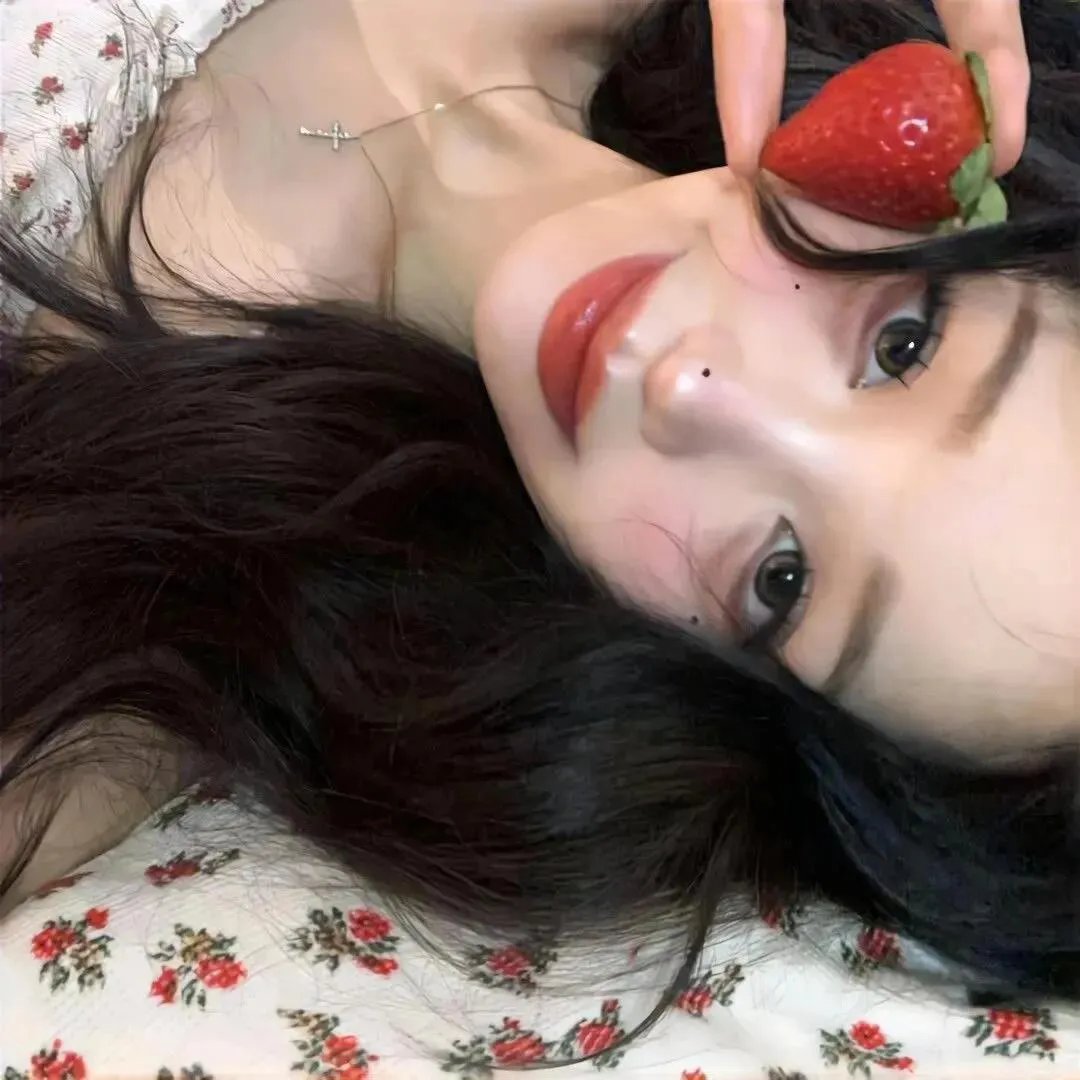 黑夜里的眼睛